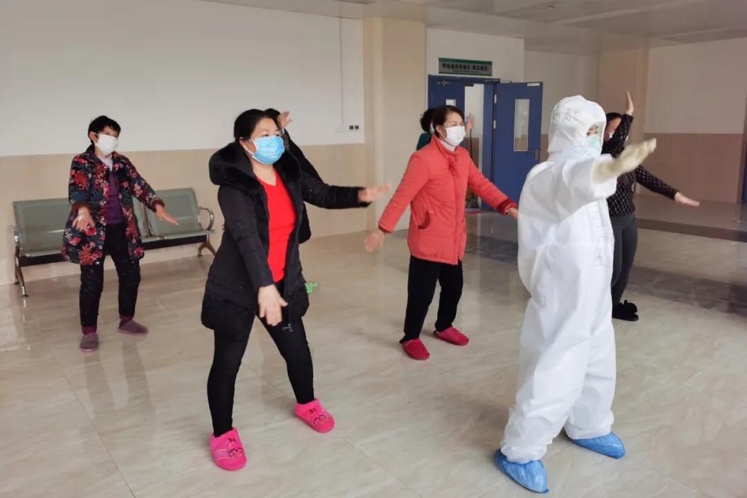 最美舞蹈！護(hù)士與患者在病房跳起“健身操”