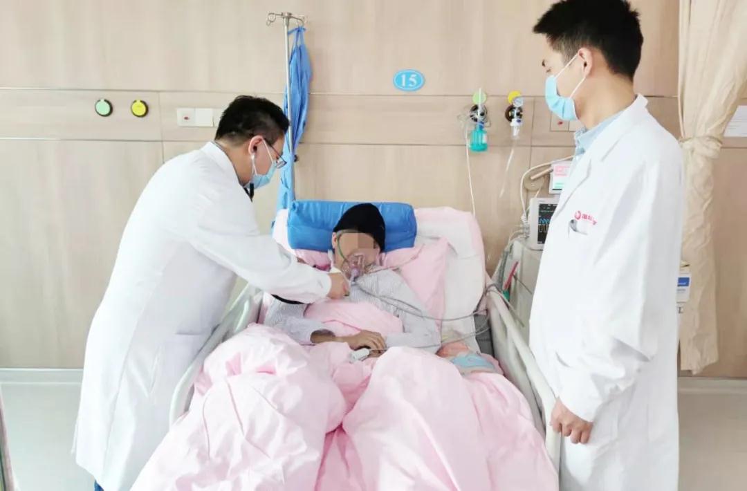這個(gè)冬天，在這里有一群人溫暖著我