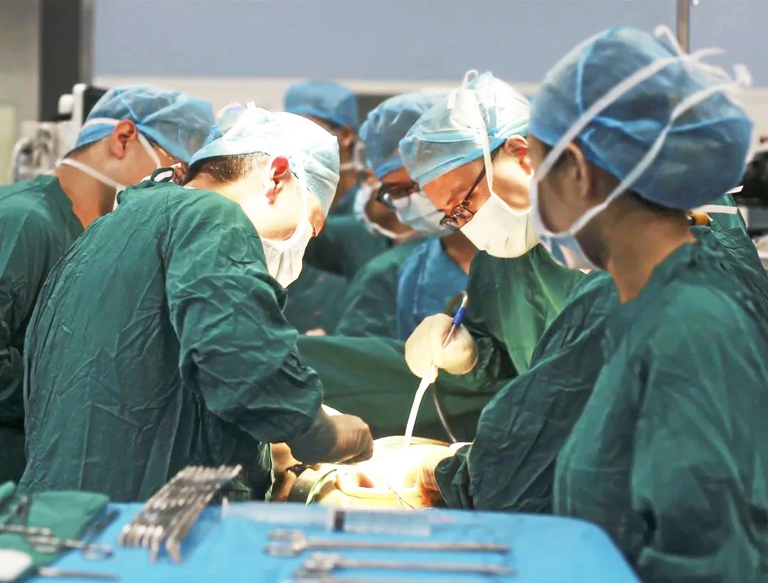 60歲女性，腹圍持續(xù)增大似懷孕10月，原因究竟為何？