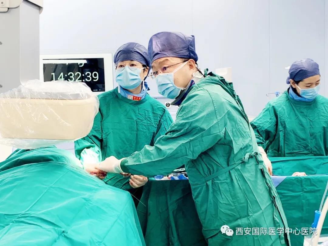 心內(nèi)心外聯(lián)手，為年輕生命保駕續(xù)航