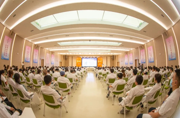 院士講堂 精彩紛呈！中國科學(xué)院竇科峰院士講授器官移植發(fā)展現(xiàn)狀