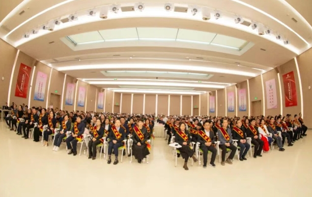 致敬每一位奮斗者！我院舉行2025年度總結(jié)表彰大會